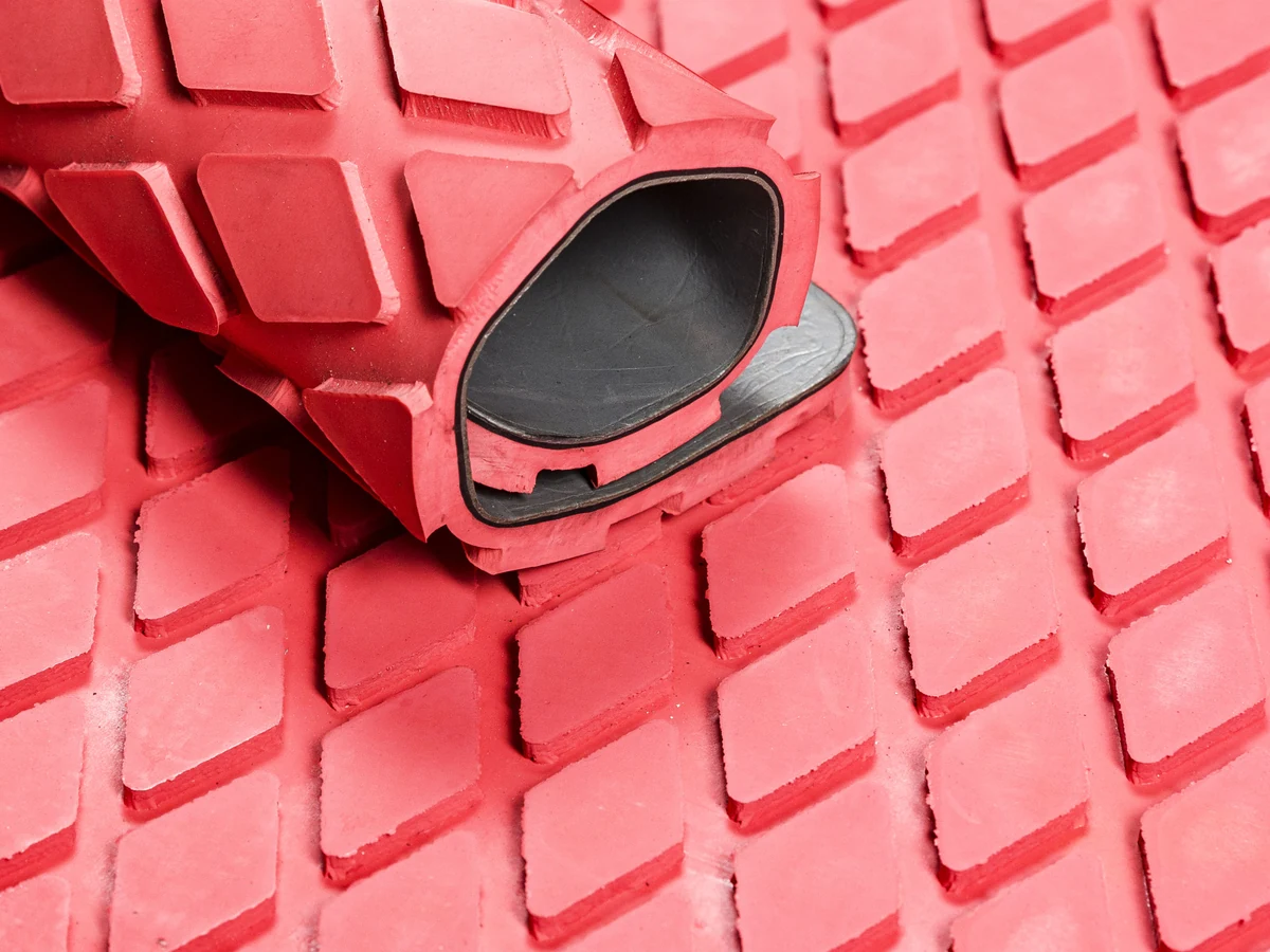 Wear-resistant — Pulley lagging, mini diamond · red · 45 Sh A · with bonding layer (BL) (RT-LAG45-RD-DI-BL)