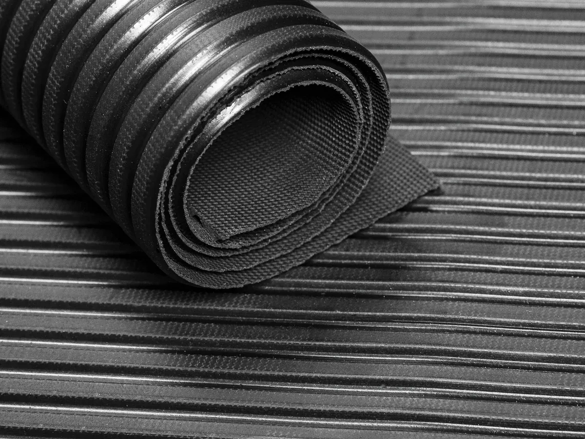 Matting — Broad rib · black · 65 Sh A (RT-MAT65-RB-BK)