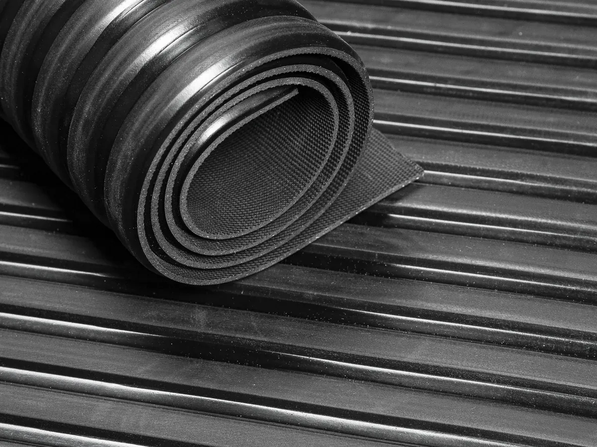 Matting — Wide rib · black · 65 Sh A (RT-MAT65-RW-BK)