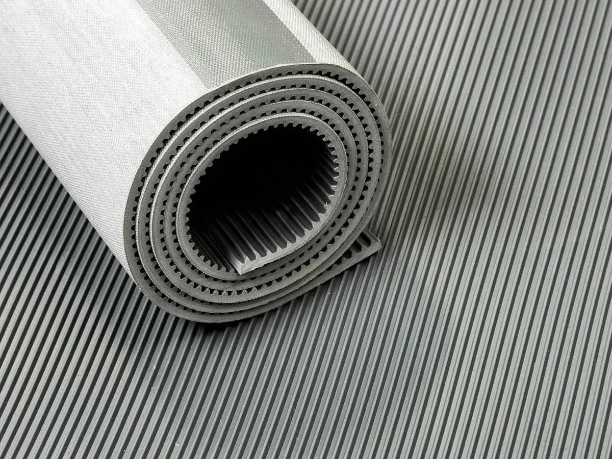 Matting — Fine rib, electrical insulating · grey / black · 70 Sh A (RT-MAT70-RF-GB-EL)
